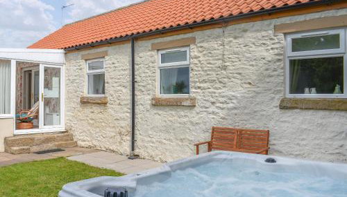 Ervine Cottage - Photo 2