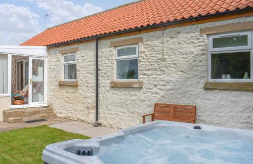 Ervine Cottage - Photo 2