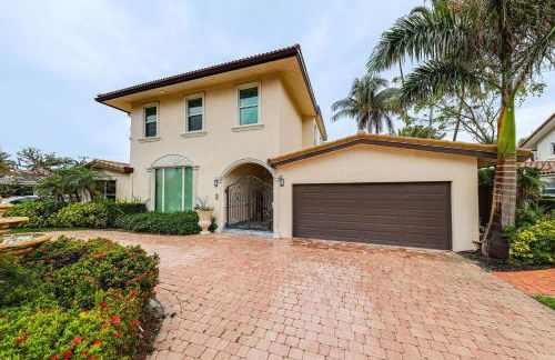 Pool and Home Theater Lighthouse Point Home! - Foto 1