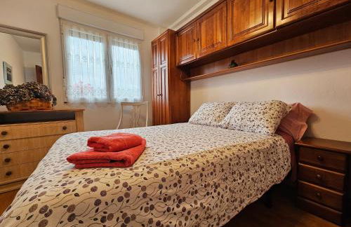 Piso completo para 5 personas en Gijón Casa Lantoxana - Foto 6