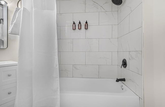 Modern Studio Apartment - King Bed - Foto 14