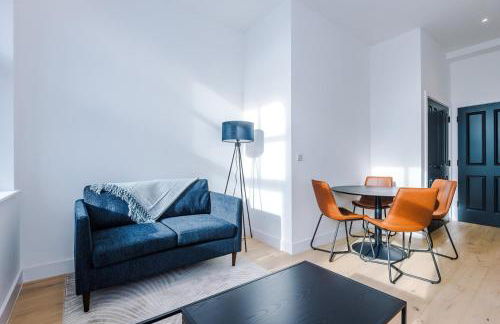 Stylish 1-Bedroom Getaway in Sale - Photo 2