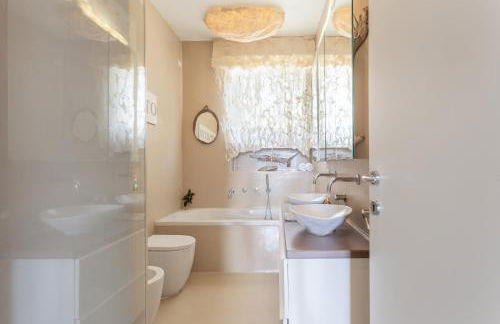 Great Lake View Artist's Apartment - Foto 36