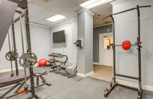 Downtown Jacksonville Studio with City Views! - Foto 17