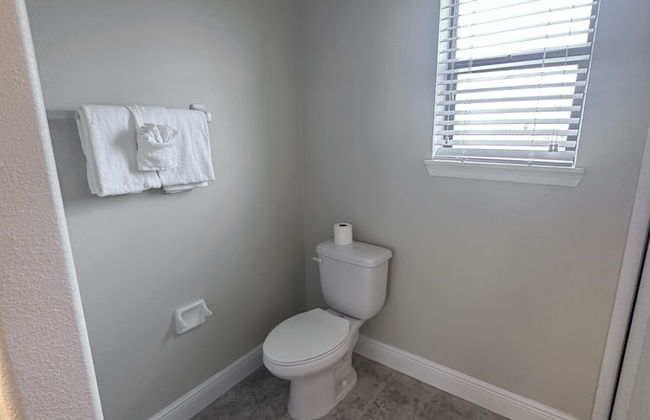 Balmoral Resort-162kb 4 Bedroom Home by RedAwning - Photo 34