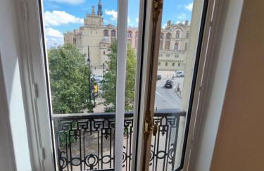 Face château St Germain en Laye, appartement 4 à 6 personnes, 23 min de Paris Champs-Elysées - Foto 5