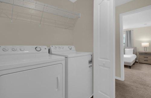 Upstay Family Home w Resort Access & Private Pool - Foto 24