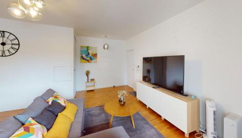 Live Like a Local Stylish 2BR with Balcony & Parking - Foto 4