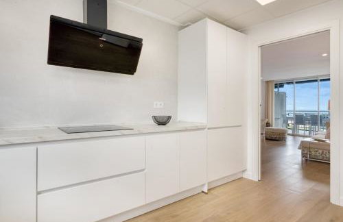 Gandia Tropicana Suite - Photo 9