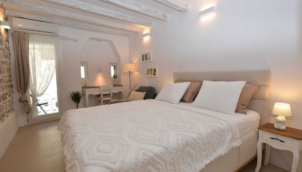 Chic and Stylish Old Town Rovinj Apartment - Foto 3, Habitación