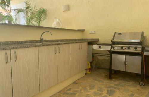 Villa pareada con piscina privada - Foto 45