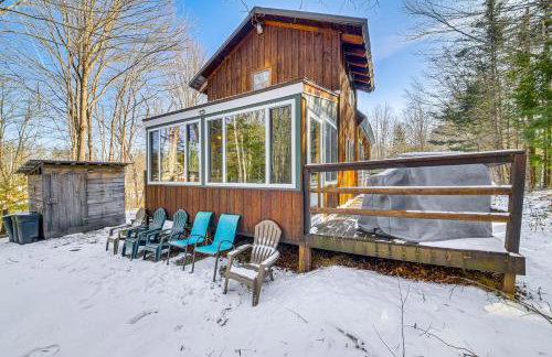 Rustic Searsport Cabin Loft and Sunroom on 10 Acres - Foto 35