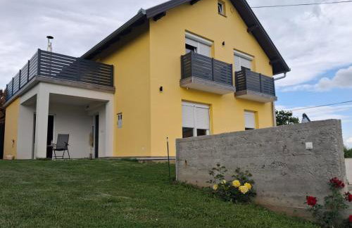 Familyway Croatia Kids Friendly Family villa with privat Pool 50 m2 Slavonski Brod - Foto 29