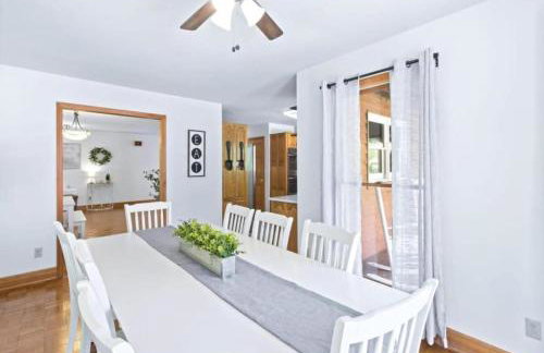 Wooded Retreat with game area and hot tub - Foto 49