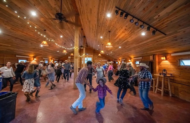 Vista Verde Ranch All-inclusive Cabin - Photo 13