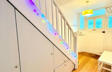 Redland's Fun & Colourful Artistic House - Foto 35