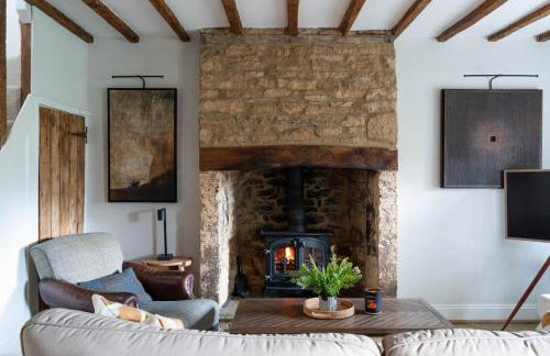 Charlotte's Cottage, a Charming Cotswolds Getaway - Photo 35