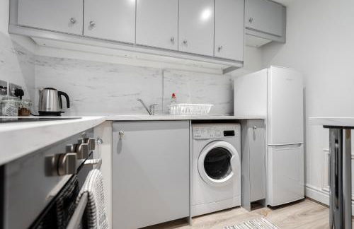 Central L1 Stay, Close to all Attractions, Parking Nearby - Foto 32