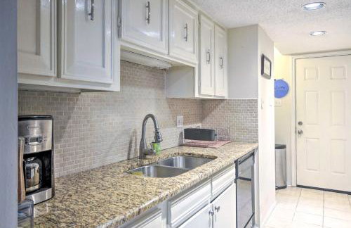 Family-Friendly Dallas Townhouse with Private Patio! - Foto 9