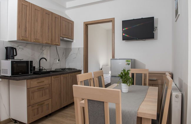 Spacious 3-room Apartment, Summer Pool - Photo 6