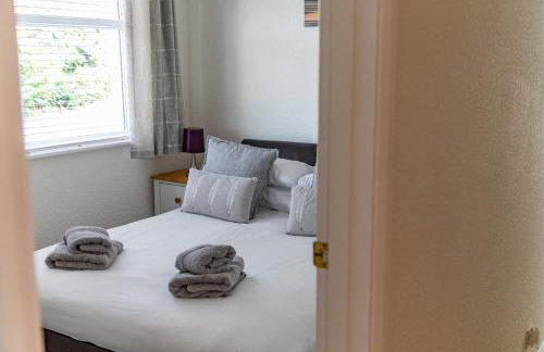 2 Chatsworth Riverscape Apartments - Peaceful apartment in great location with free parking overlooking the Gannel just a short walk from Newquays incredible beaches and local amenities - Foto 3