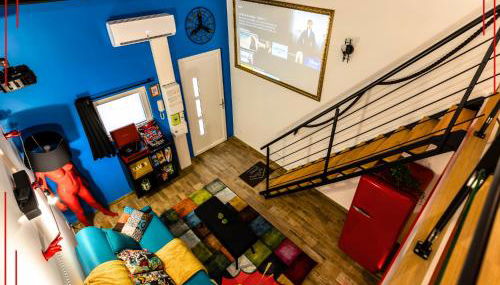 LOFT "POP ART 50's" Idéal PRO - Écran cinéma rétroprojecteur - WIFI Fibre - Borne arcade de jeu - Centre Ville - Foto 2