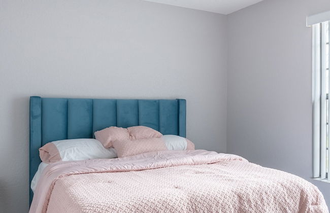 Poolside Serenity Near Disney World 4 Bedroom Home by RedAwning - Foto 12