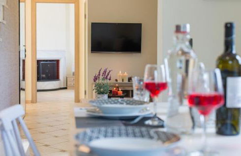 Elmyra Villa, Heated Pool & Walking to beach, By ThinkVilla - Foto 21