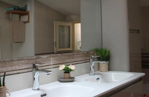 CHARMANTE MAISON - Meublé de Tourisme 2 étoiles "LOURECANTOU" - Foto 18