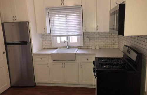 Urban Oasis with Private Laundry: Steps from DTLA - Foto 12