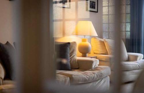 Oaktree Lodge - Luxury Cottage, Hot Tub, Sea Views - Foto 44