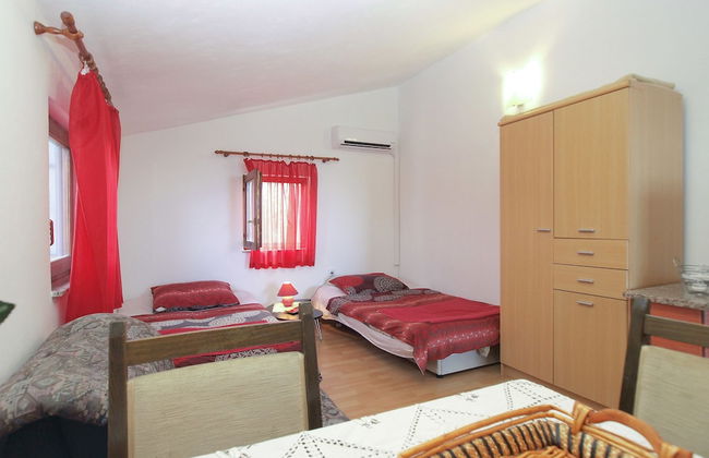 Apartment 1665 - Photo 6