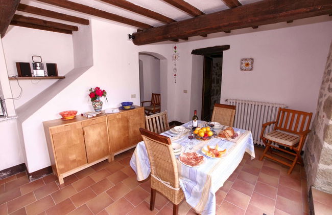 Holiday House with Pool & Large Garden Overlooking Lake near Tuscany - Photo 29