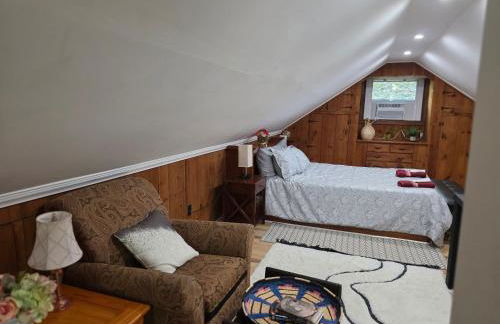 Charming 3 bedroom 2 bath home in Bloomfield with wishing well - Foto 11