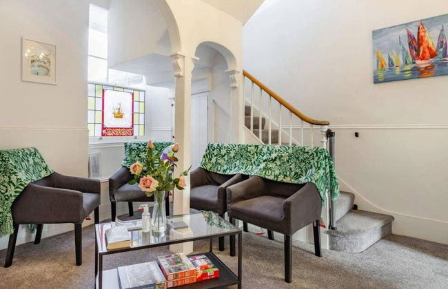 Lovely Villa 1 King 1 Double Sofa 4 Single Beds - Foto 14