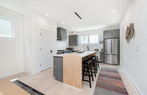 Modern Retreat with Hot Tub-Near Downtown Indy-Family Friendly - Foto 6