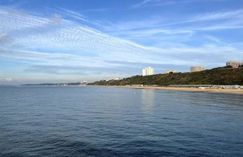 The Retreat - Large Luxury Apartment, Two Mins From Beach - Foto 32