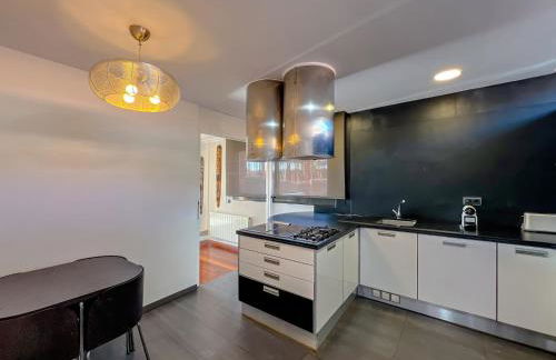 Stylish villa with saltwater pool - Foto 3