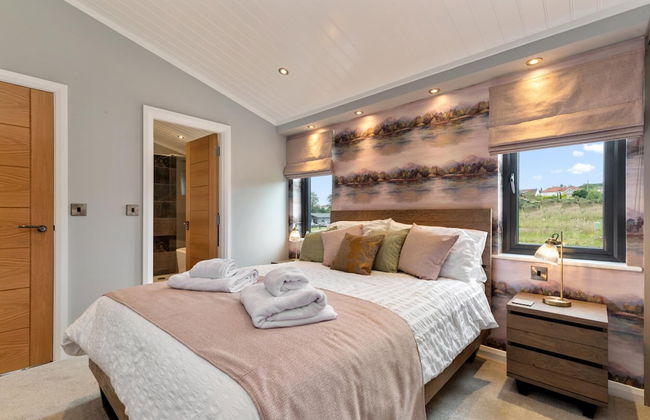 Ael-y-bryn - Luxury Lodge Hot Tub Three En-suite Bedrooms - Foto 8