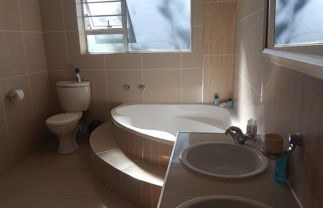 Wave Catcher- Wildbreak Self Catering - Photo 7