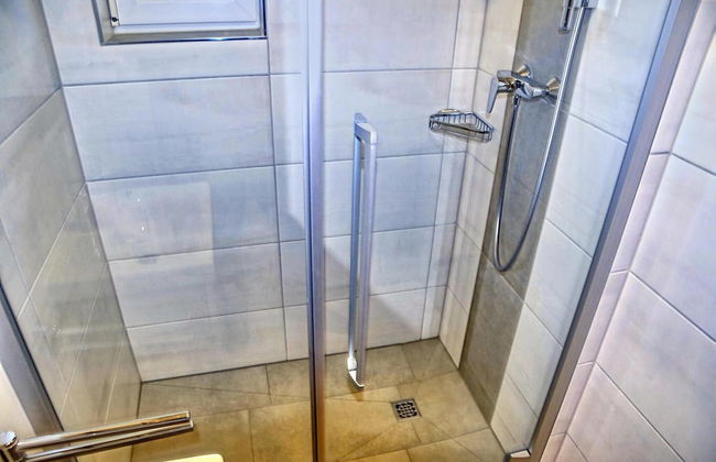 Peaceful Garden Apartment - Foto 16