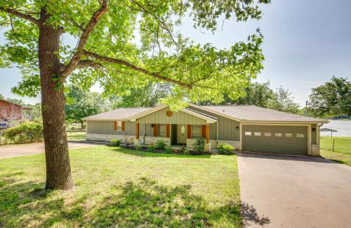 Yard, Deck and Fire Pit Cedar Creek Reservoir Gem - Foto 28