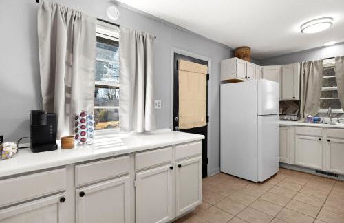 Cozy Home in Oak Ridge w 3BR - Foto 18