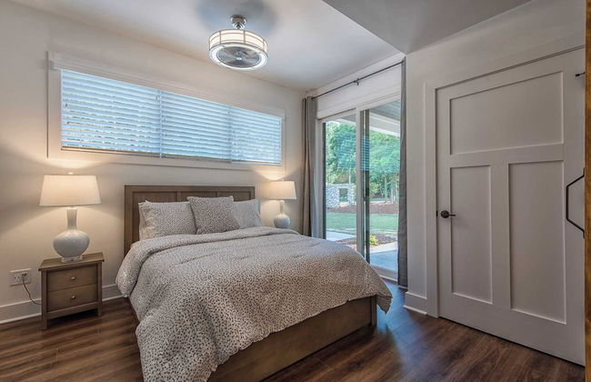 Azalea Retreat by Avantstay Sleeps 34 & Pool - Foto 10