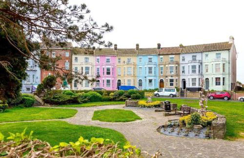 Lovely 1 bed flat 200 metres from beach - Foto 39