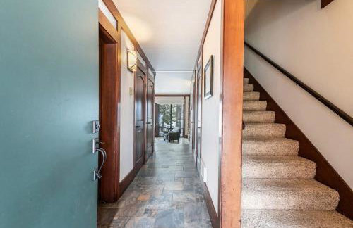 4BD Lakeside Retreat with Views - Foto 9