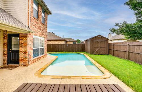 2 Mi to Old Town Spacious Burleson Vacation Home - Foto 29