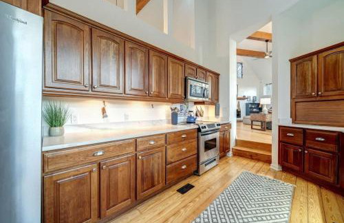 Exclusive Wooded Chalet w Magnificent River Views - Foto 24