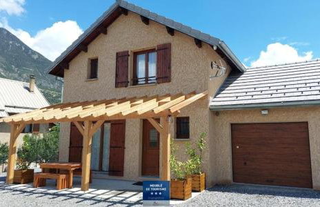 Le Pré Fleuri à Guillestre - Appartements neufs classés Meublés de Tourisme 3 étoiles- Climatisés- Parking privatif - Foto 1