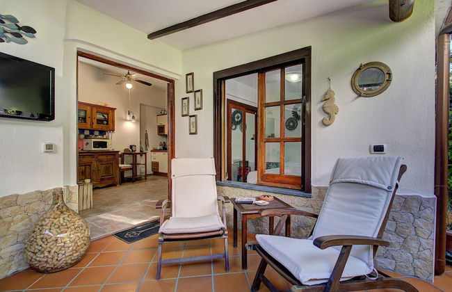 Lacco Cottage - Foto 23